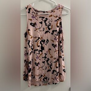 Sz M Nine West Soft Spun Top in Pink/Beige with Floral Design